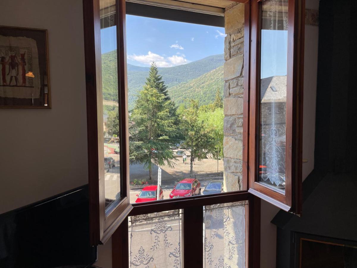 Apartaments Pirinenc Esterri d'Àneu Buitenkant foto